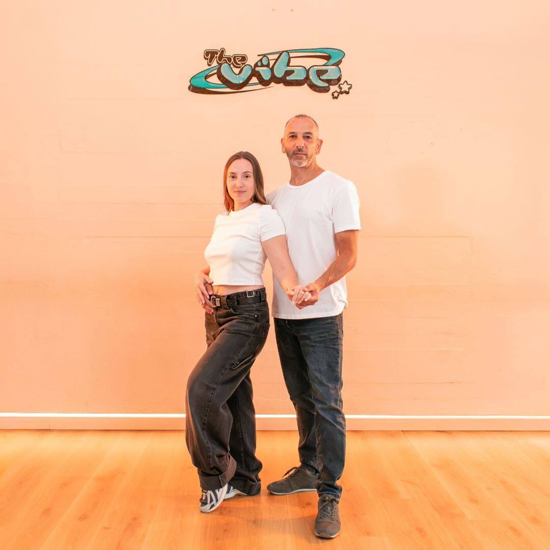 Roberto y Mariana, Instructores de bailes latinos