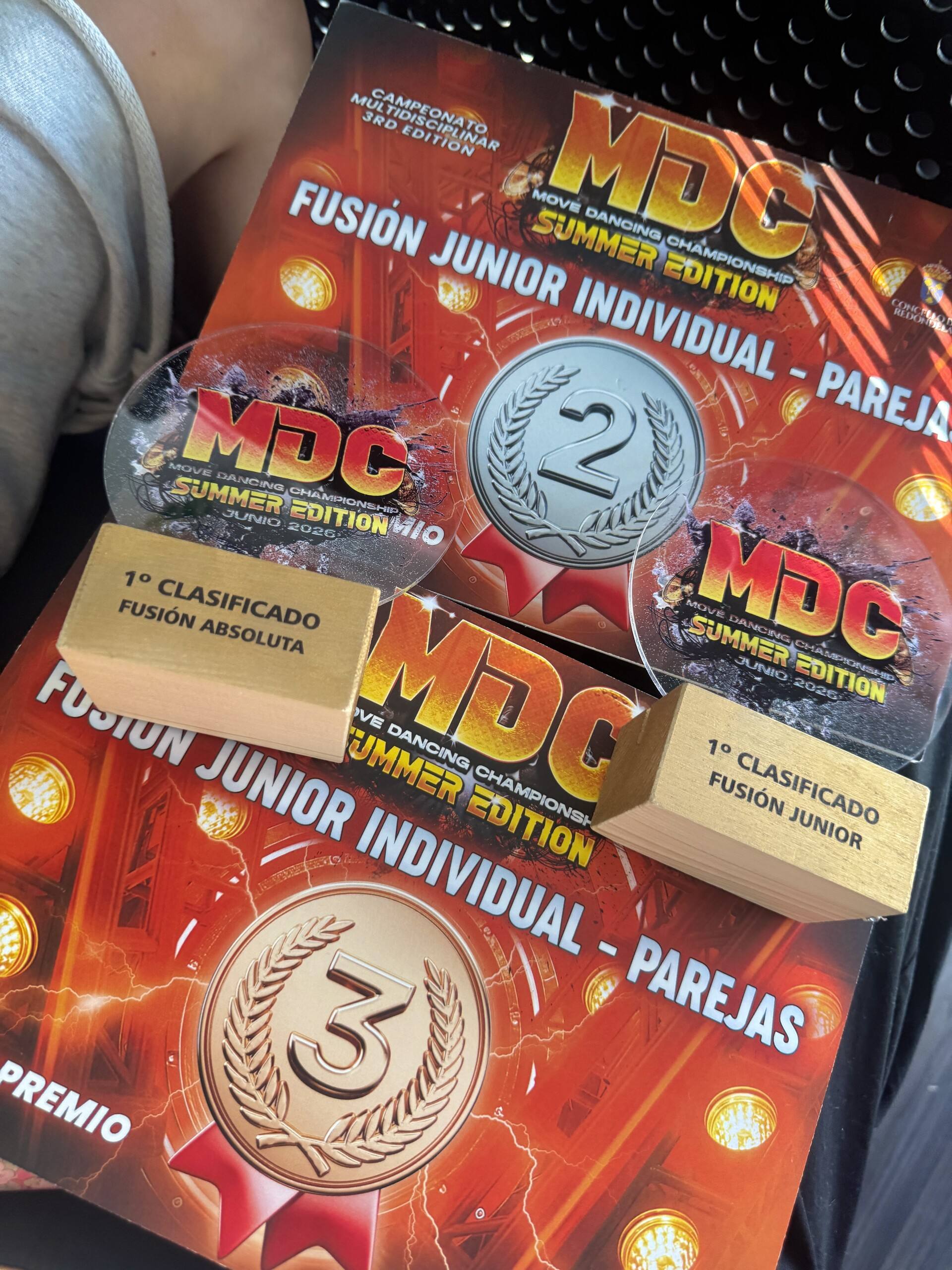Medallas y diplomas de Move Dancing Competition